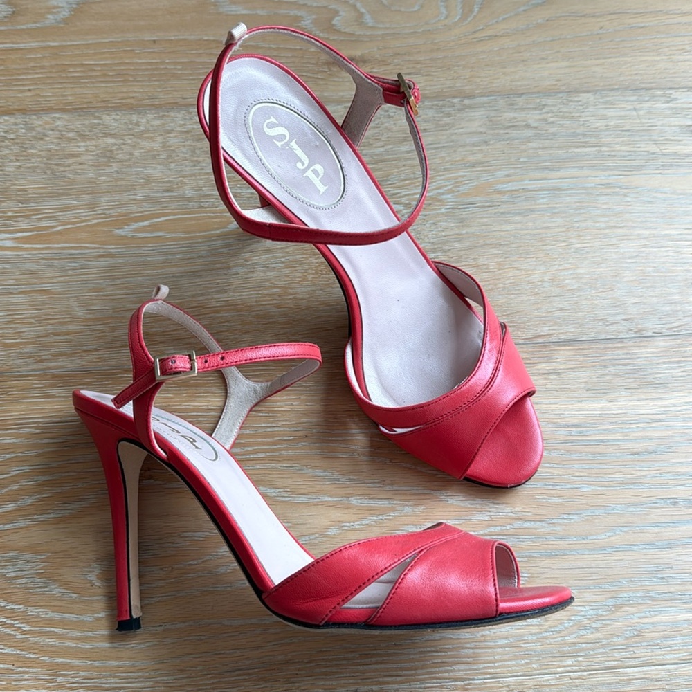 $395 SJP Sarah Jessica Parker 8 Anna heel sandal coral pink excellent condition